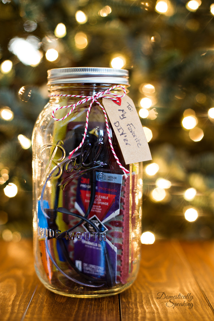 DIY Christmas Mason Jar Gifts
 25 Valentine s Day Gifts in a Mason Jar