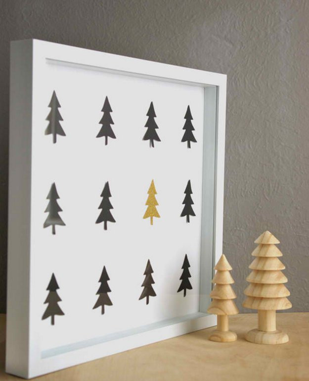 DIY Christmas Wall Art
 50 Easy Christmas Crafts For Everyone In The Family To Enjoy