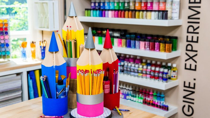 DIY Colored Pencil Organizer
 How To DIY Colored Pencil Organizer