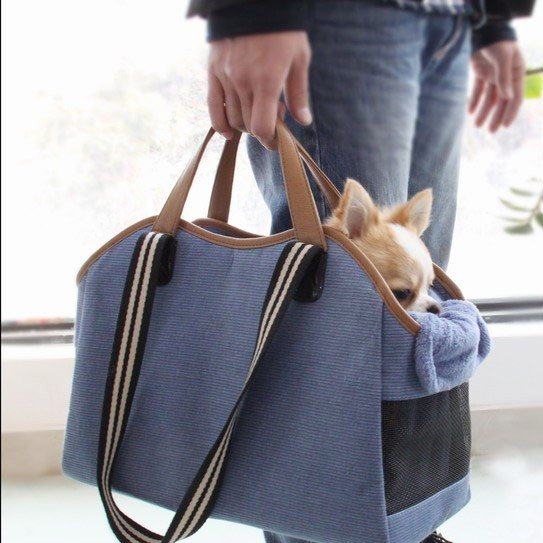 DIY Dog Carrier Backpack
 Diy tote from a dog food bag