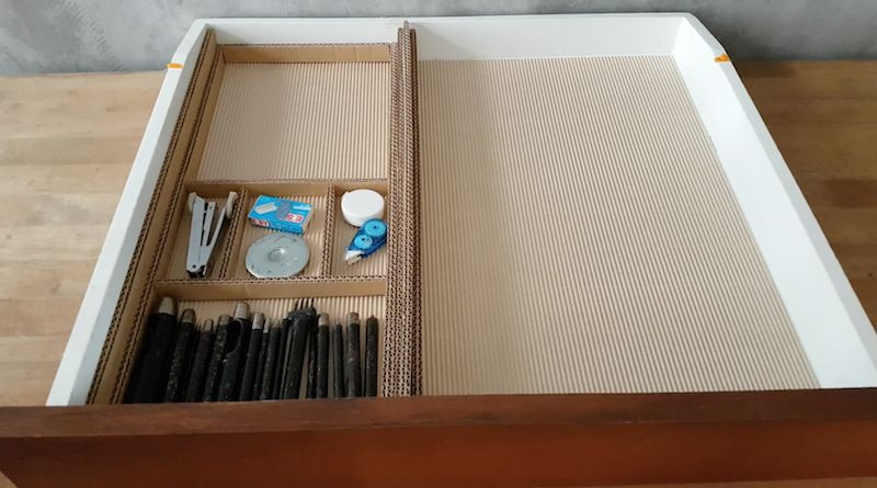 DIY Drawer Organizer Cardboard
 DIY Desk Drawer Organizer With Sliding Trays From