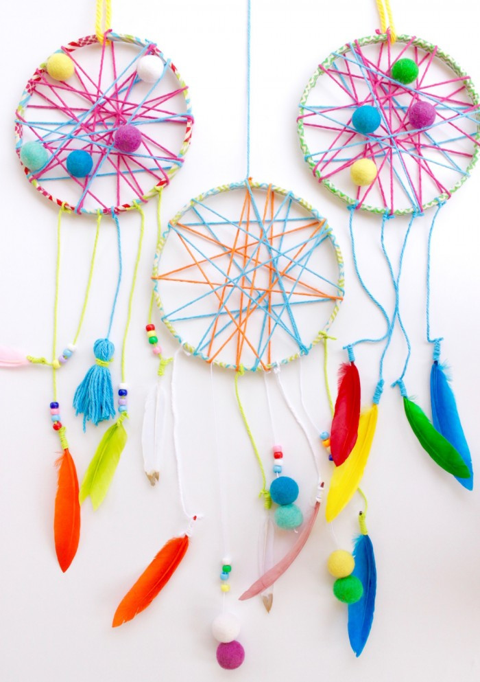 DIY Dreamcatcher For Kids
 Start Catching Dreams with this Whimsical DIY Project