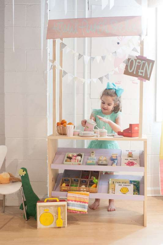 DIY For Kids
 Cool DIY Grocery Stand For Kid’s Fun Play