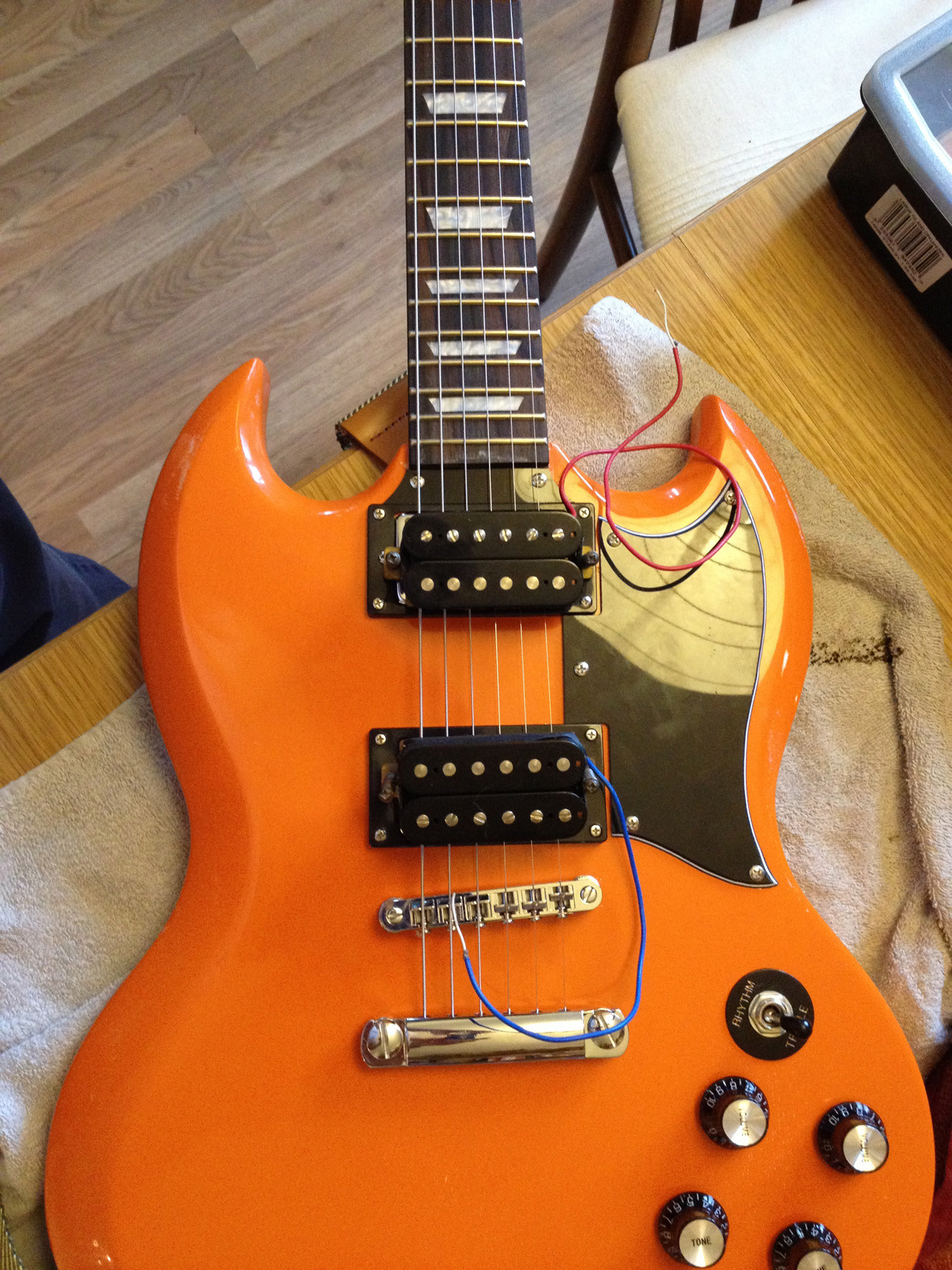 DIY Guitars Kits
 DIY guitar kit – Capri Orange SG