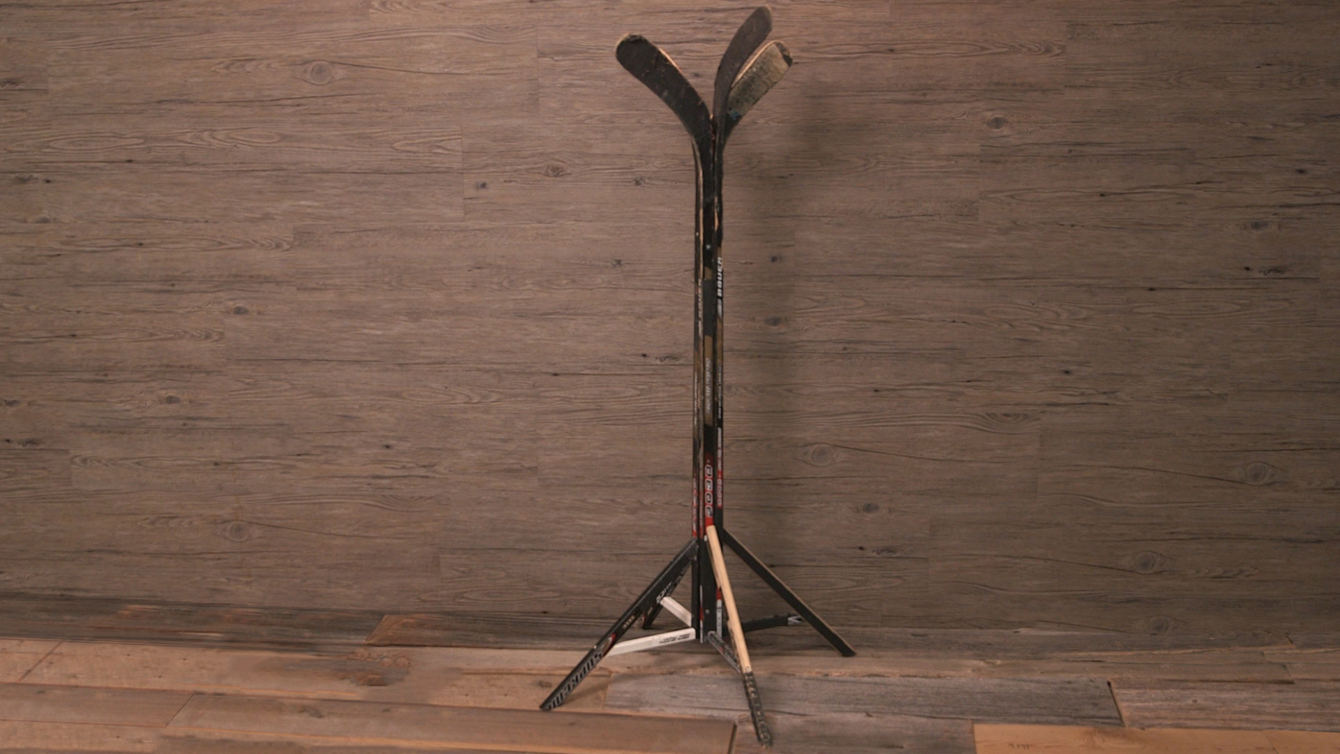 DIY Hockey Stick Rack
 Get ready for winter with this DIY hockey stick coat rack