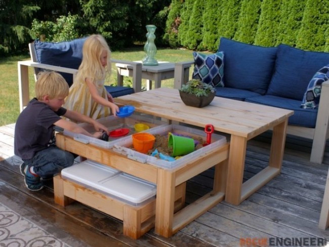 DIY Kids Activity Table
 Perfect Outdoor Activity Table for Kids and Adults