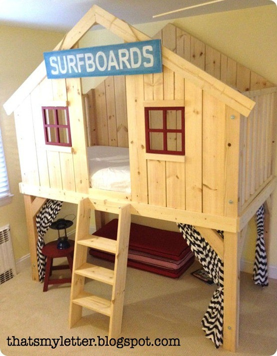 DIY Kids Bed
 Kids Clubhouse Bed