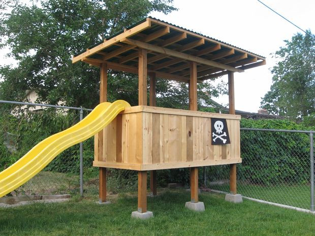 DIY Kids Fort
 40 DIY Backyard Ideas a Small Bud