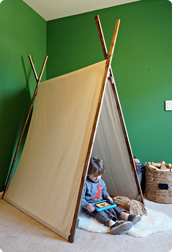 DIY Kids Play Tent
 No Sew Children’s Play Tent