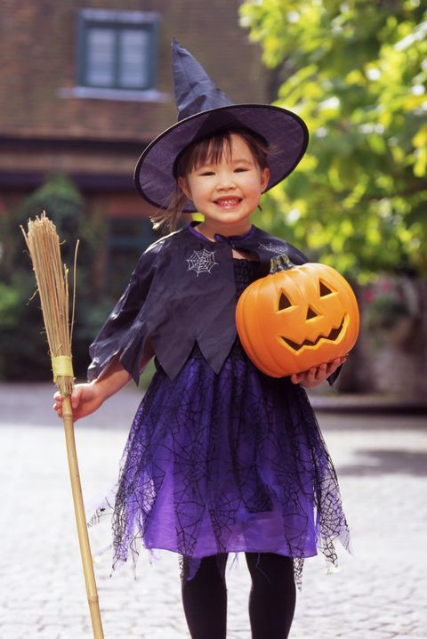 DIY Kids Witch Costume
 DIY Kids Witch Costume How to Make a Halloween Witch
