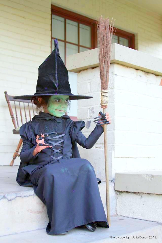 DIY Kids Witch Costume
 DIY Halloween Kid Costumes Crafty Chica™