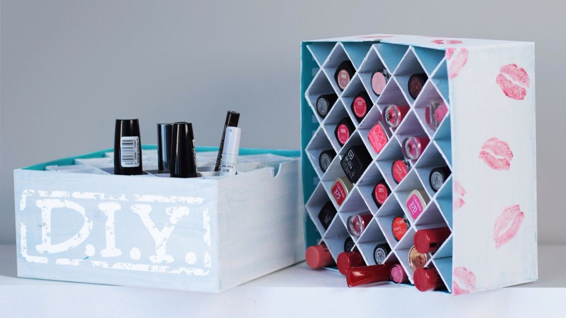 DIY Lipstick Organizer
 DIY lipstick holder …