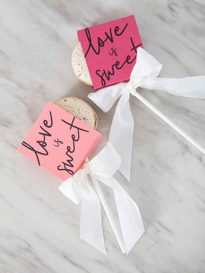 DIY Macarons Box
 These "Love Is Sweet" Printable Macaron Boxes Are The Cutest