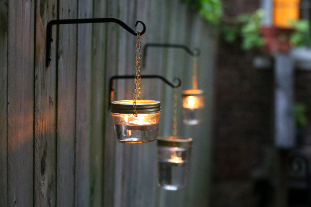 DIY Mason Jar Outdoor Lights
 DIY Outdoor Hanging Mason Jar Lights s and