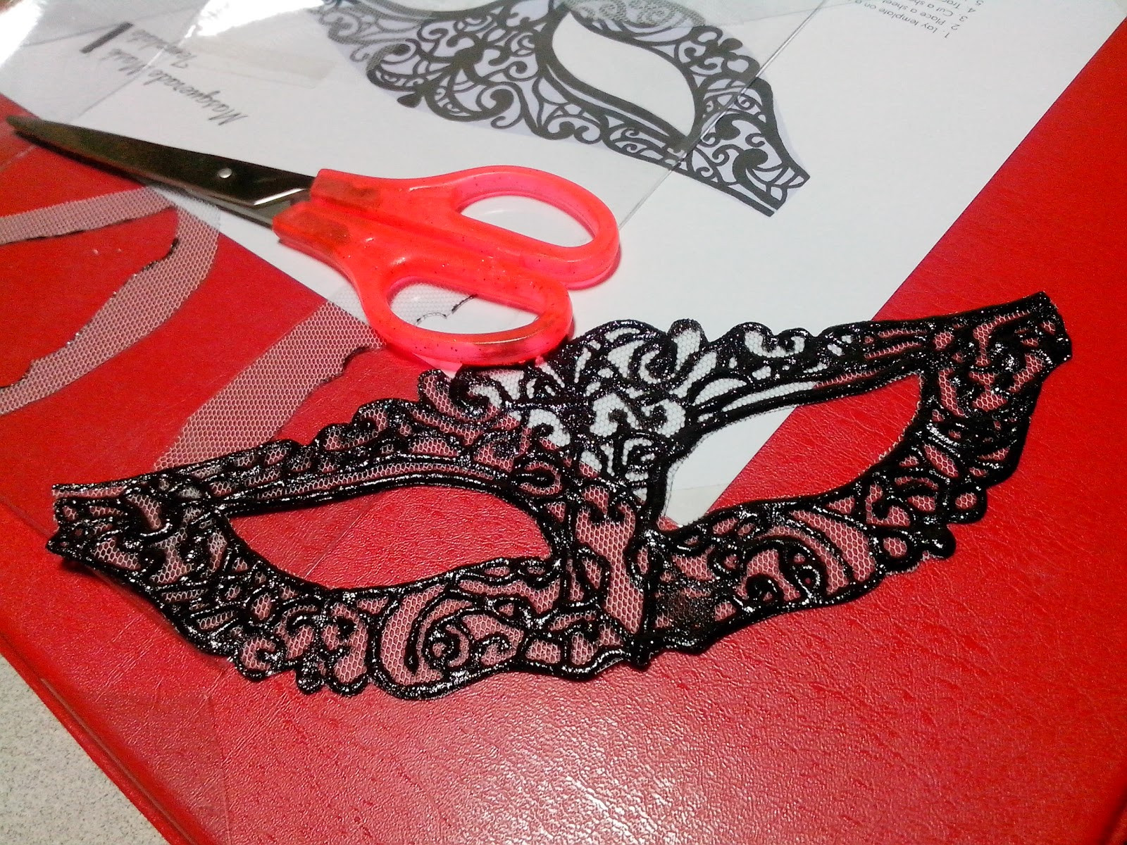 DIY Masquerade Mask Template
 DIY Masquerade Mask with template The Blahger