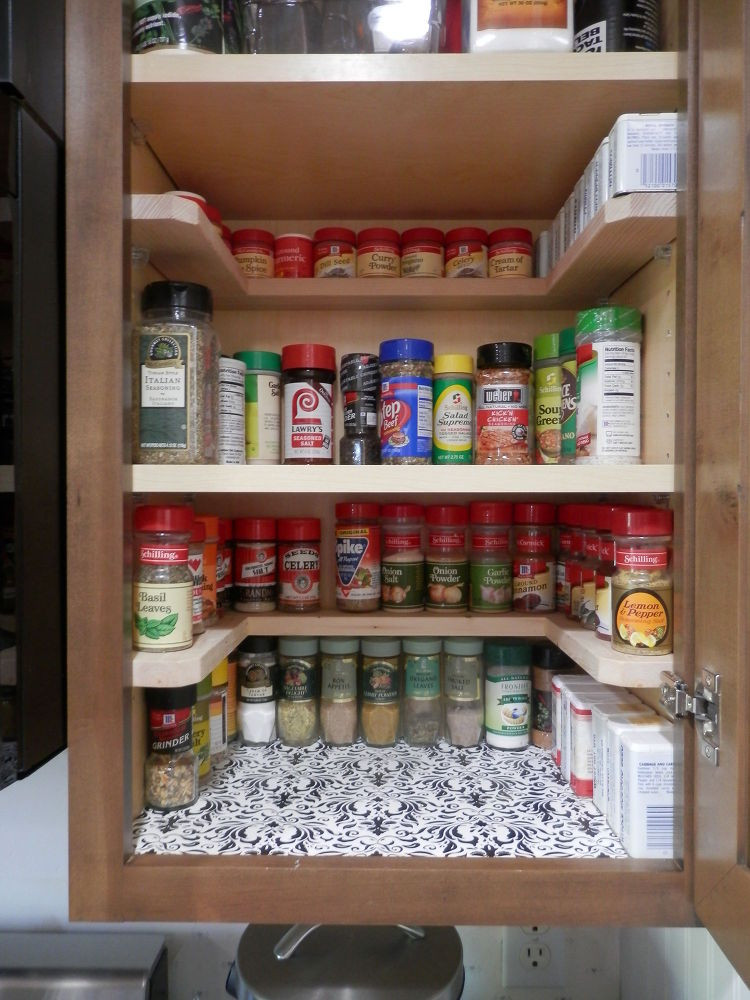 DIY Organize Kitchen
 DIY Spicy Shelf organizer