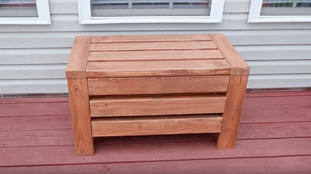 DIY Outdoor Bench Seats
 Outdoor Storage Bench Seat For The Yard