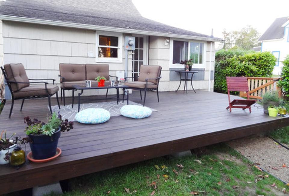 DIY Outdoor Deck
 15 DIY Decks You Can Build Yourself For Outdoor Retreat