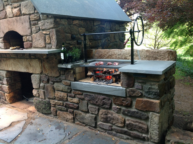 DIY Outdoor Grills
 Solebury Wood Burning Brick Oven and Argentinian Wood Grill