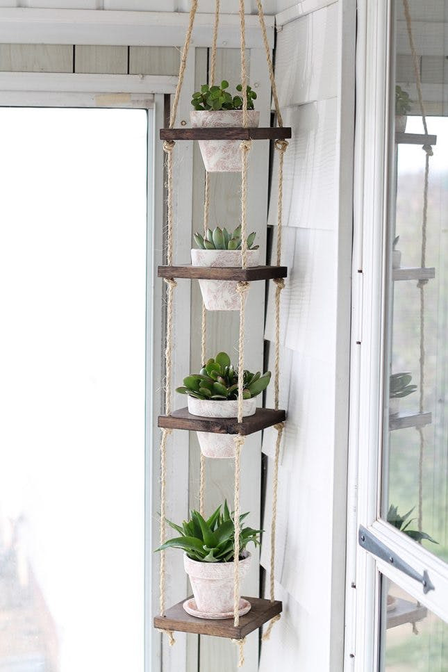 DIY Outdoor Hanging Planter
 13 DIY Hanging Planters to Give Your Indoor Garden a Lift