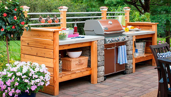 DIY Outdoor Kitchen Islands
 10 Outdoor Kitchen Plans Turn Your Backyard Into