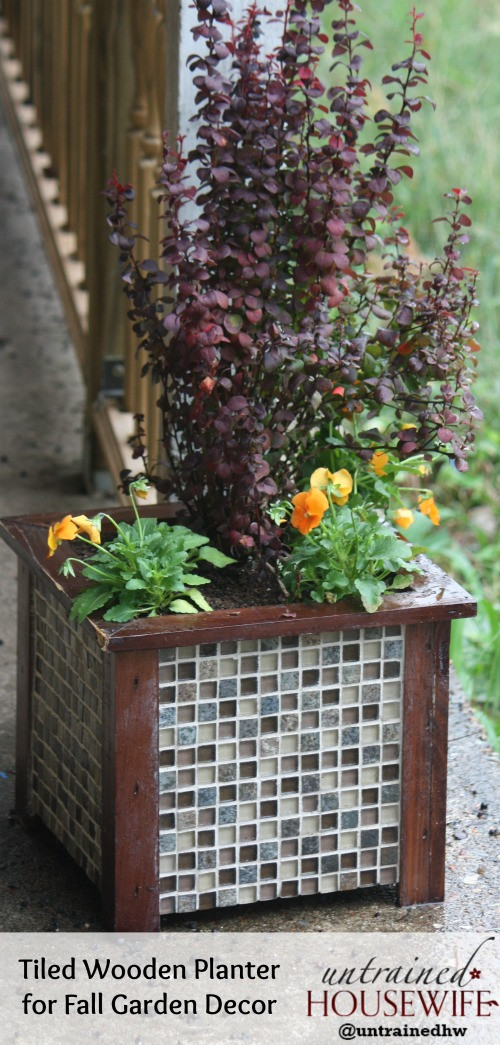 DIY Outdoor Planters
 Gorgeous Tiled Wooden Planter DIY for Garden Decor
