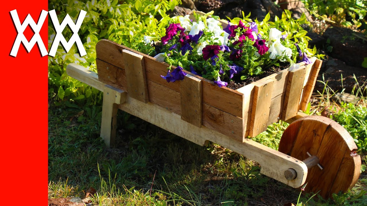 DIY Outdoor Planters
 Make a rustic wheelbarrow garden planter Easy DIY weekend