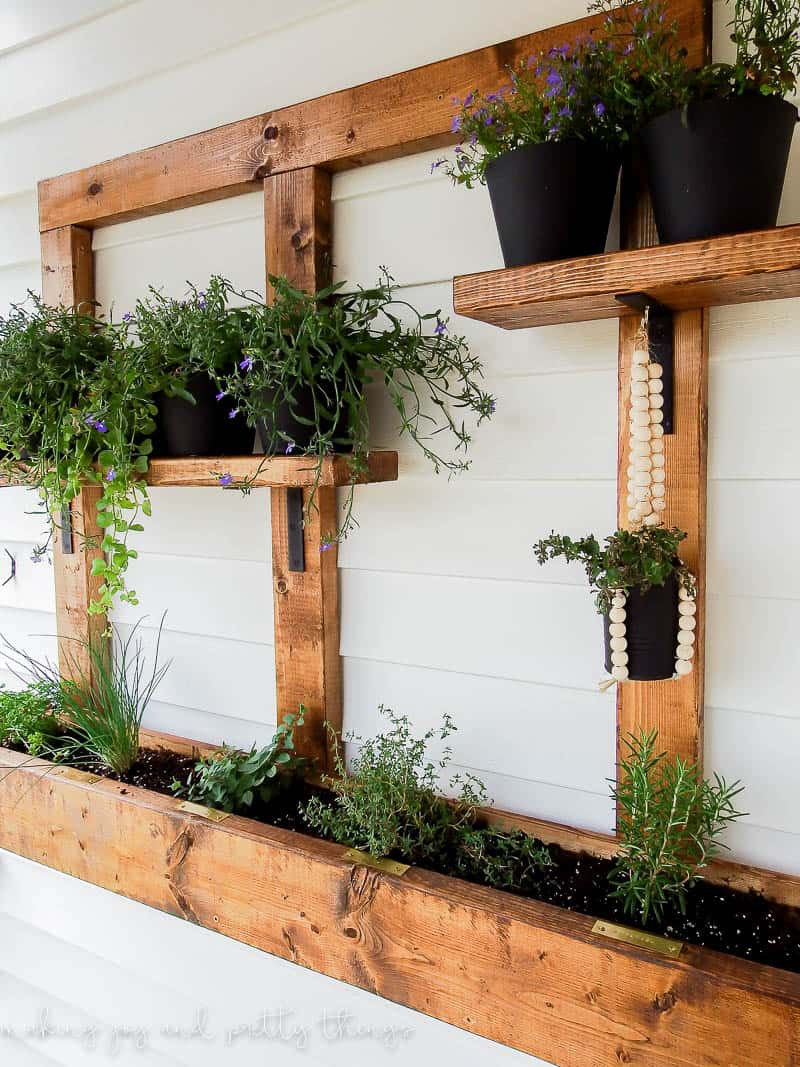 DIY Outdoor Planters
 DIY Vertical Herb Garden and Planter 2x4 Challenge