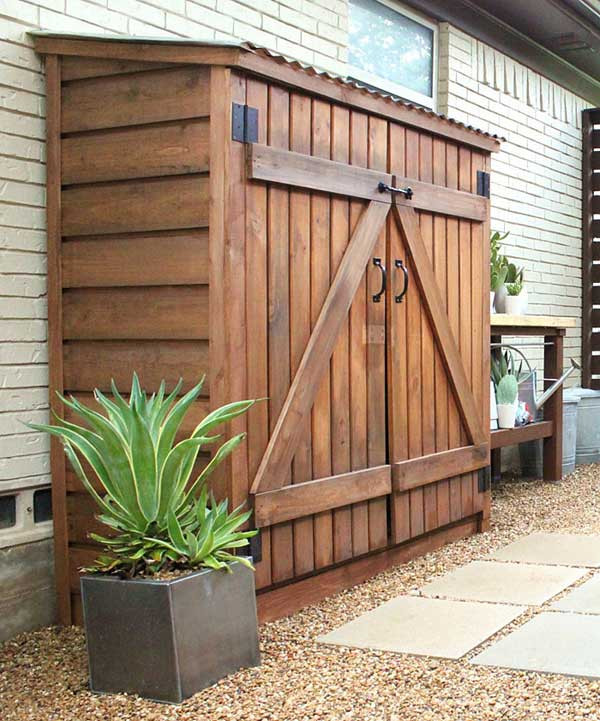 DIY Outdoor Storage Cabinet
 24 Practical DIY Storage Solutions for Your Garden and Yard