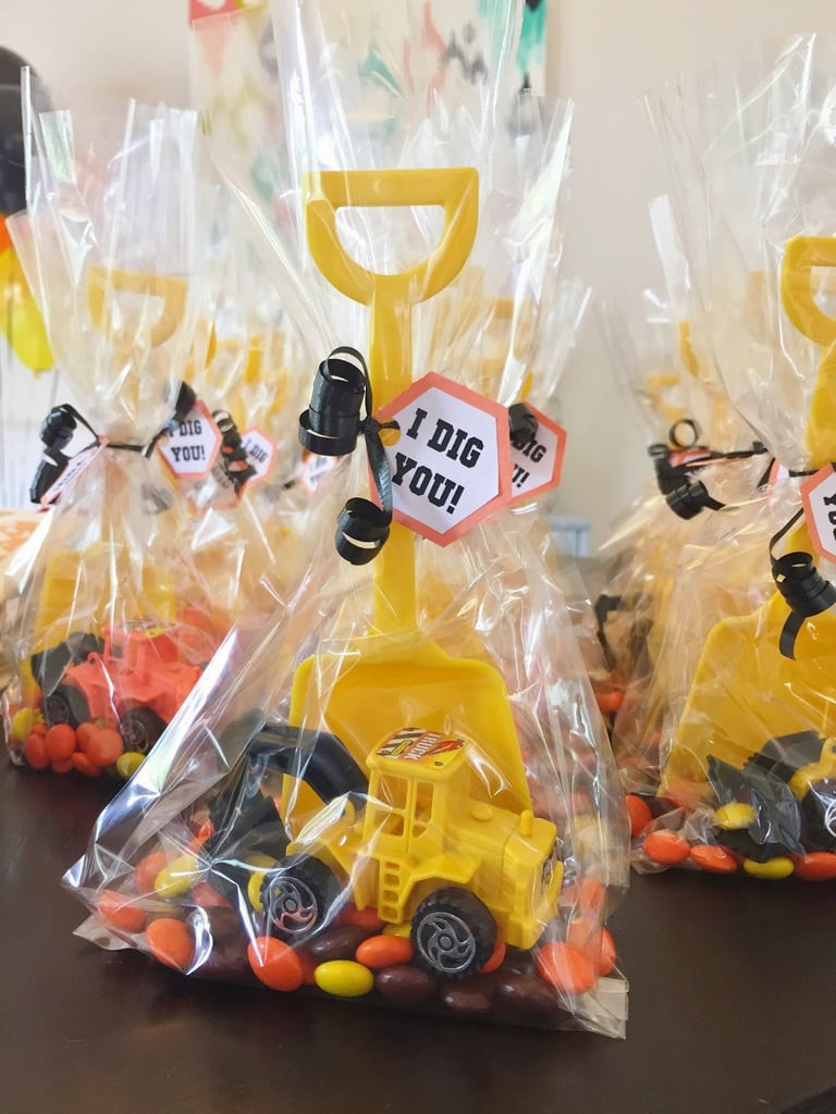 DIY Party Favors For Kids
 Construction Themed Favors
