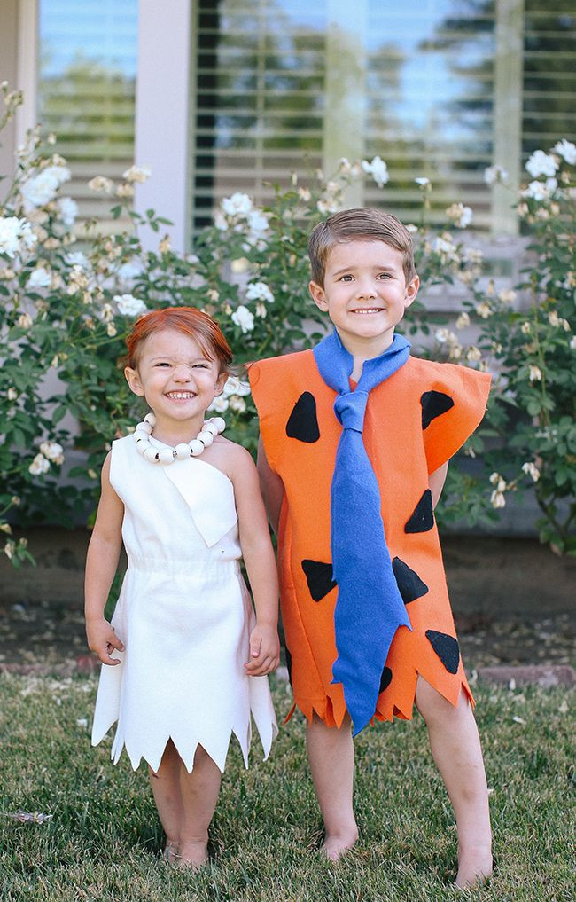 DIY Pebbles Costume Toddler
 Super easy and cute this is the best DIY Flintstone