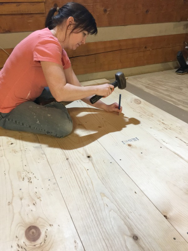 DIY Pine Plank Flooring
 Hood Creek Log Cabin DIY Wide Plank Pine Floors [Part 1