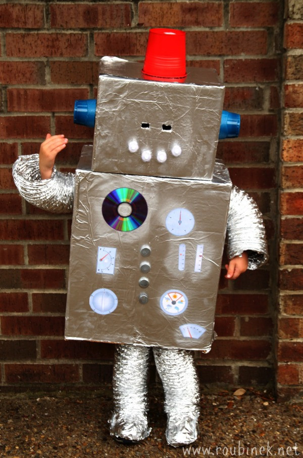 DIY Robot Costume Toddler
 KIDS DIY Robot costume Really Awesome Costumes