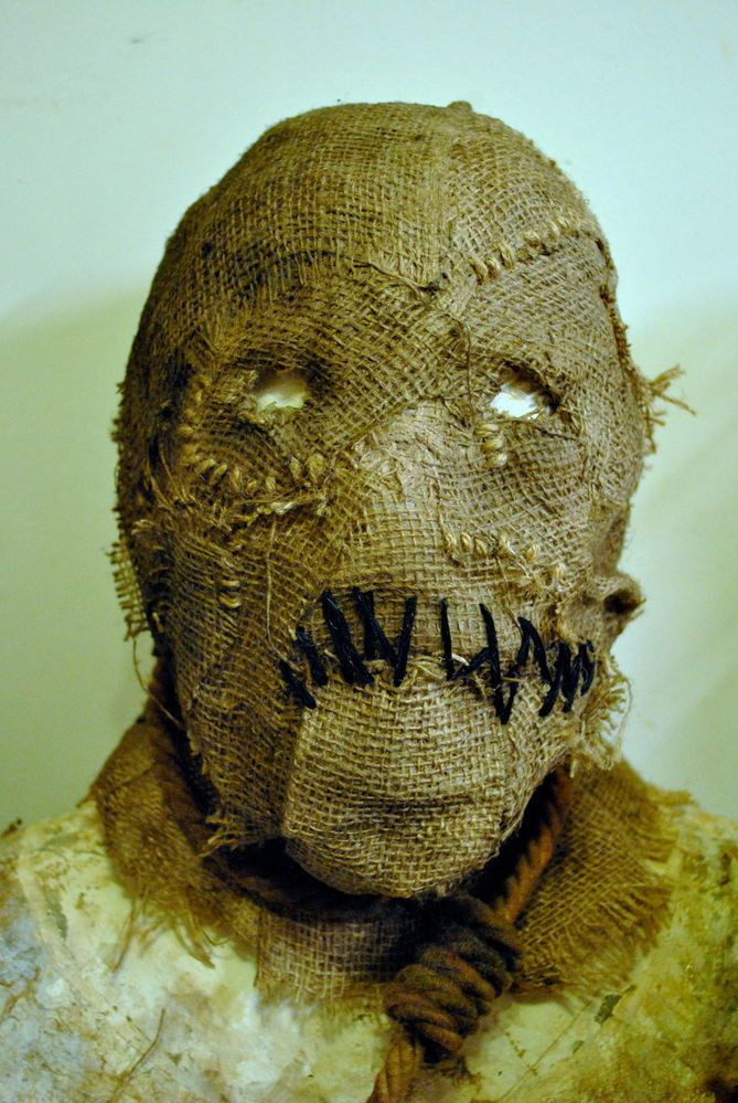 DIY Scarecrow Mask
 Details about Scary halloween scarecrow mask batman