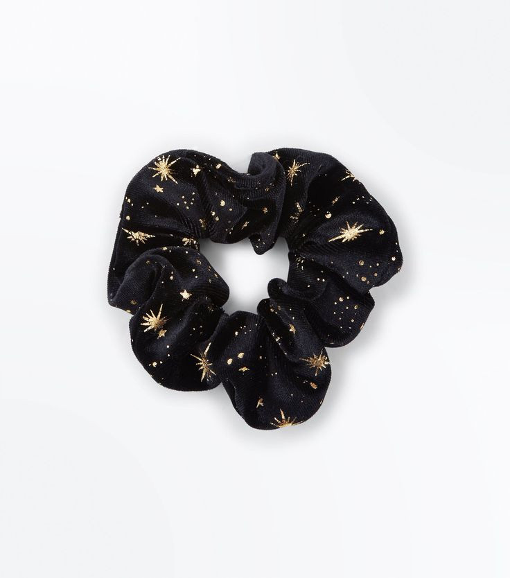 DIY Scrunchie With Hair Tie
 I know this is just a scrunchy but I want