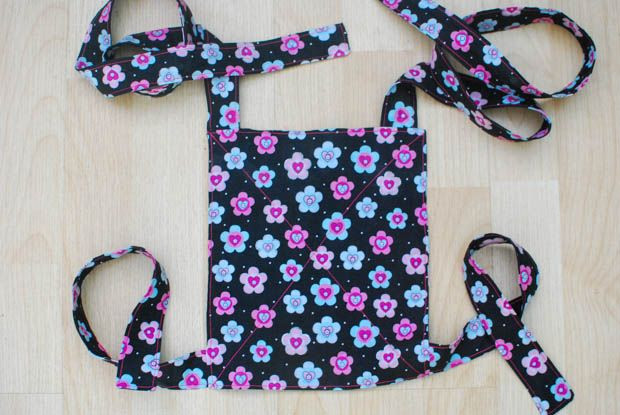 DIY Toddler Carrier
 Simple baby doll carrier tutorial Two knots required when