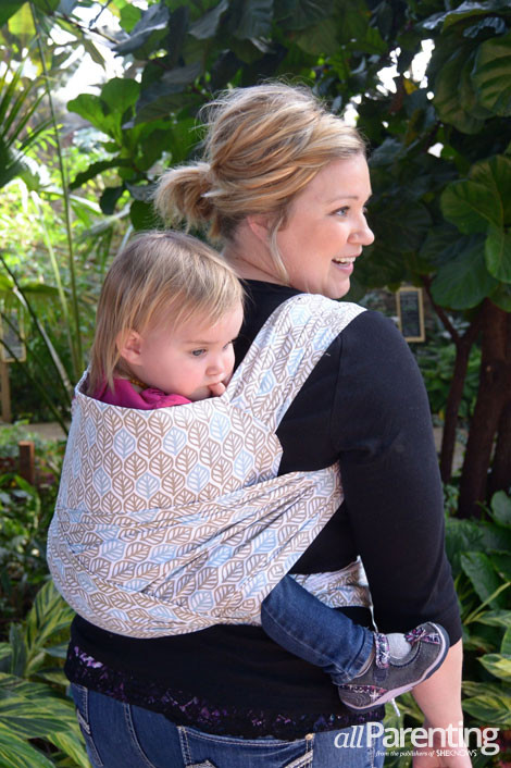 DIY Toddler Carrier
 How to make a DIY baby carrier from a tablecloth