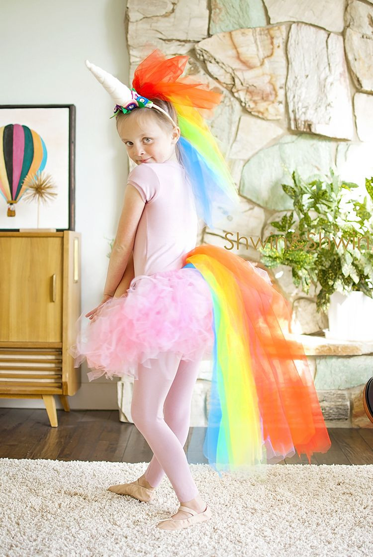 DIY Toddler Unicorn Costume
 DIY Rainbow Unicorn Costume