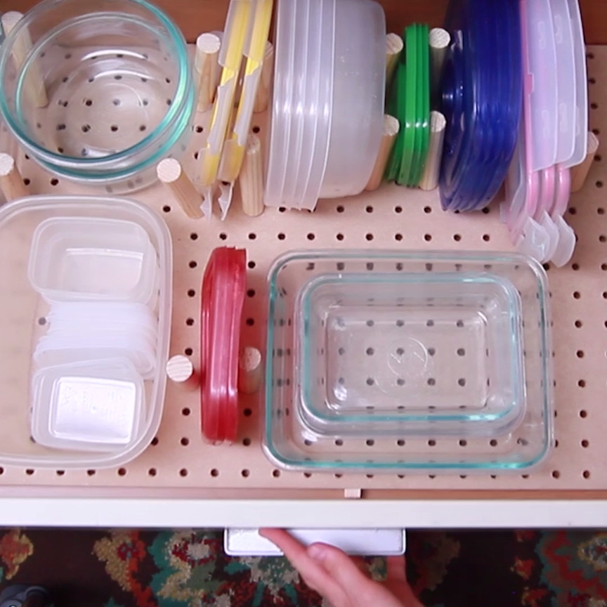 DIY Tupperware Organizer
 Here s A Tupperware Organizer For When Your Kitchen Gets