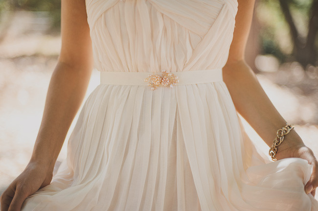 DIY Wedding Dress Sash
 8 Great DIY Wedding Projects you HAVE to Try