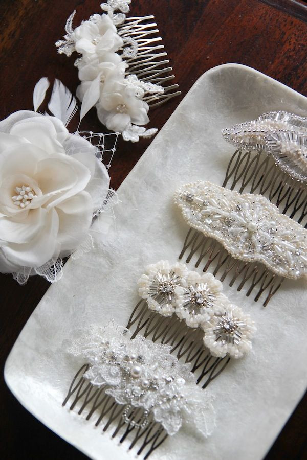 DIY Wedding Hair Combs
 Small wedding hair bs – it’s all in the details