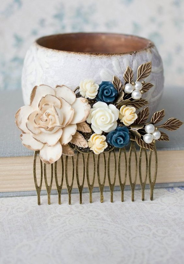 DIY Wedding Hair Combs
 10 DIY Floral Hair b Ideas To Try In Weeding Party