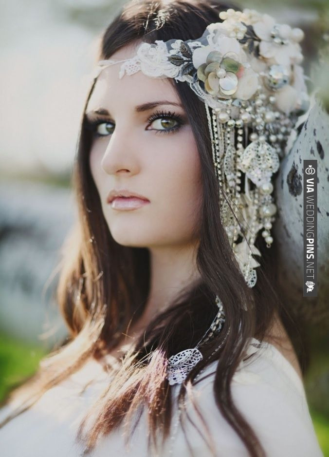 DIY Wedding Headpieces
 amazing DIY bridal headpiece photo by Jessica Janae