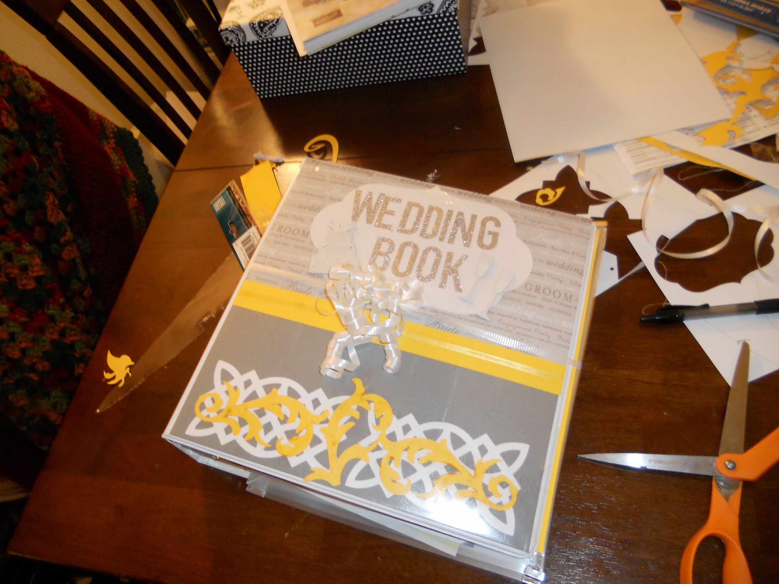 DIY Wedding Planner Book
 DIY Bride’s Wedding Planner