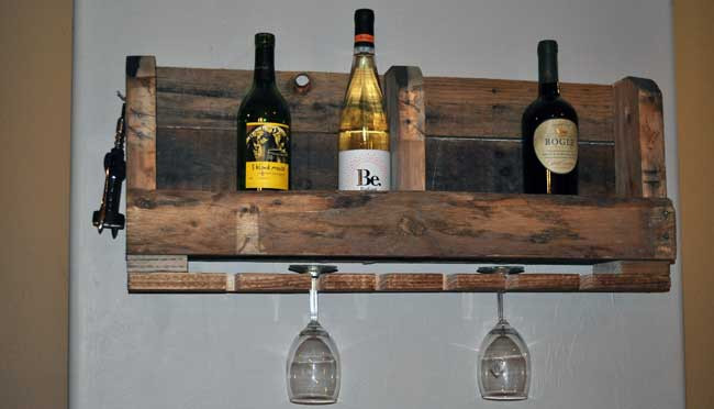 DIY Wine Rack Pallet
 TOP 15 DIY Pallet Projects for Your Kitchen