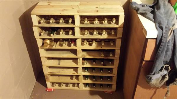 DIY Wine Rack Pallet
 Beautiful Movable Bar with Wood Pallet Wine Rack