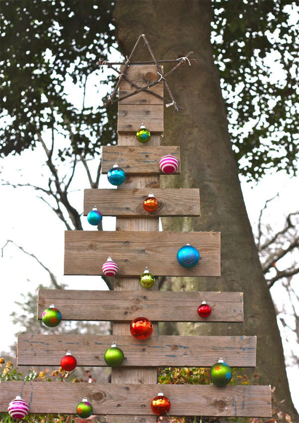 DIY Wood Christmas Yard Decorations
 DIY Outdoor Christmas Decorating