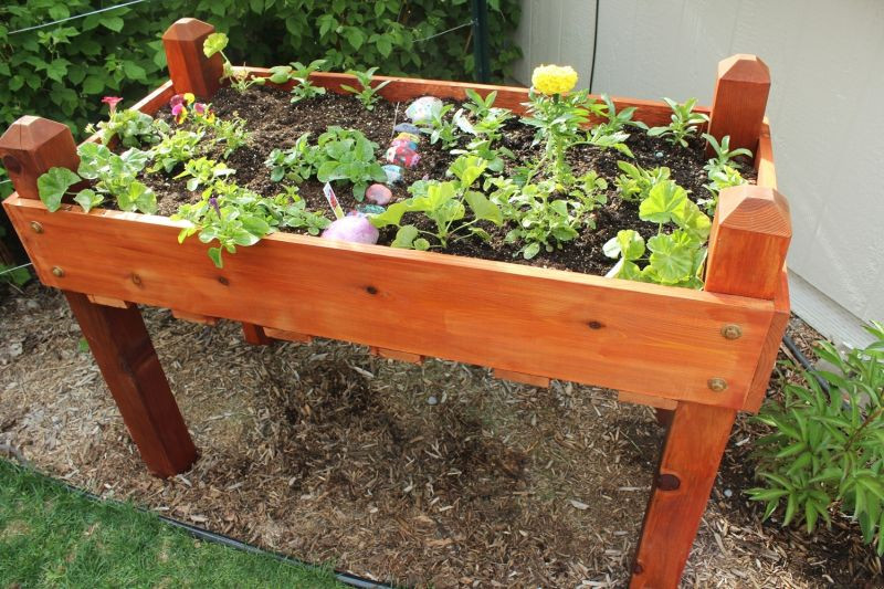 DIY Wood Flower Boxes
 DIY Raised Planter Box – A Step by Step Building Guide