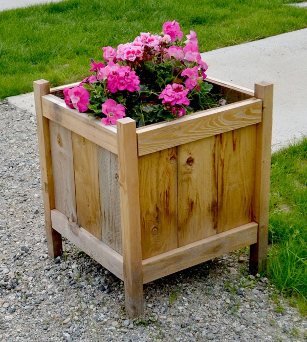 DIY Wood Flower Boxes
 12 Outstanding DIY Planter Box Plans Designs and Ideas