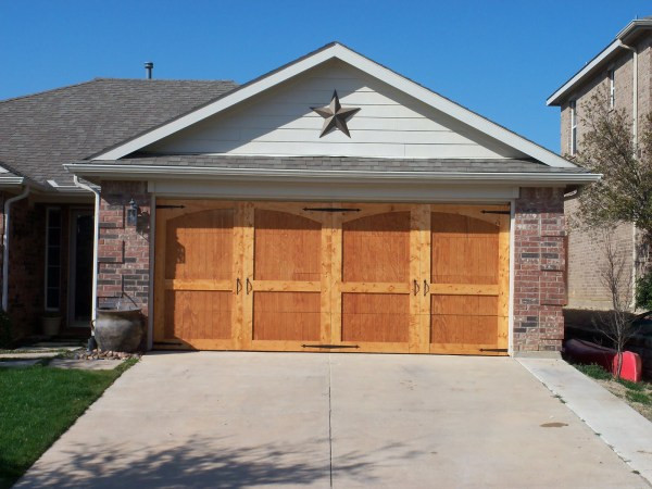 DIY Wood Garage Doors
 Remodelaholic